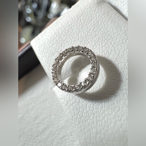 Michael Hill 925 Sterling Silver Circle Stud Earrings - Picture 7 of 8